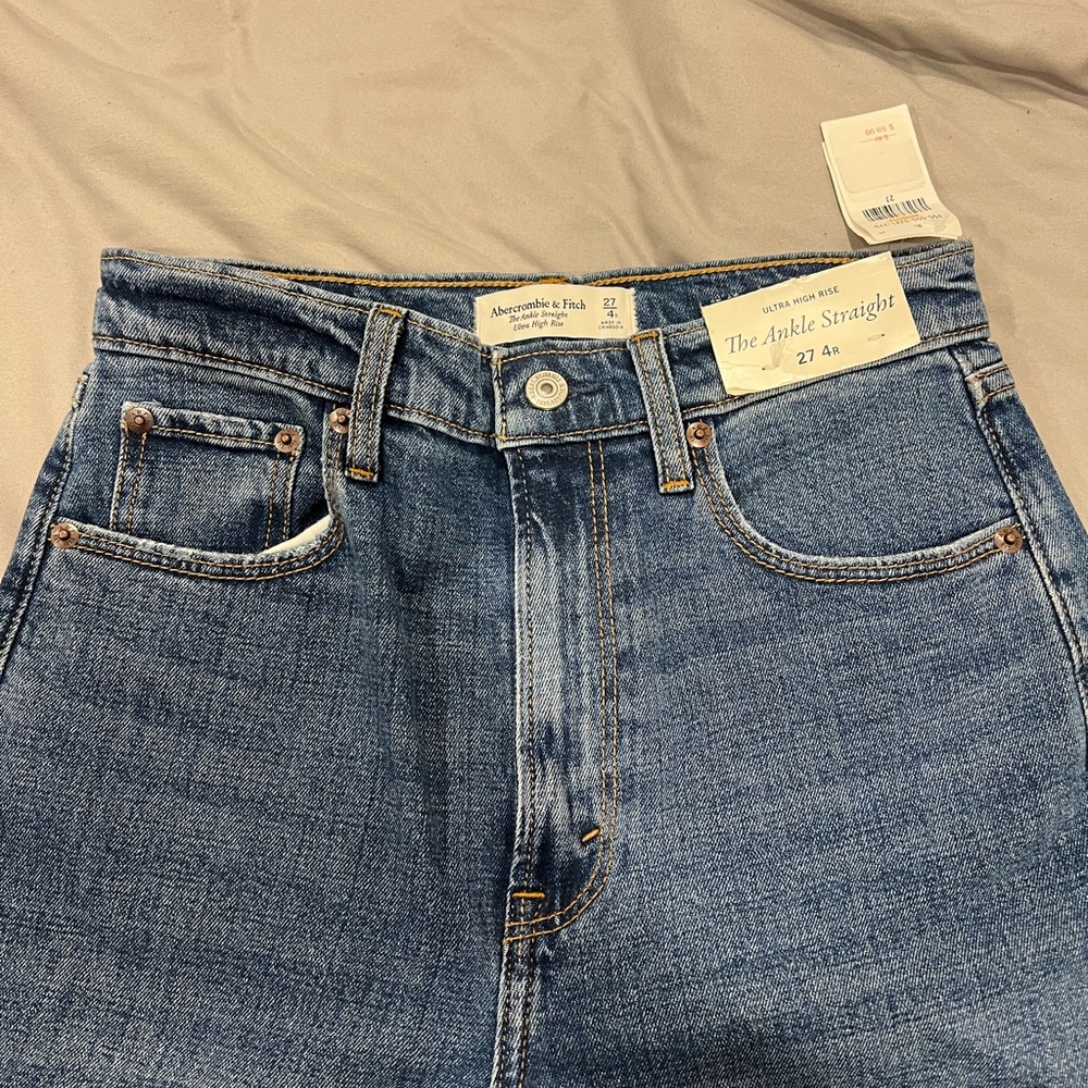 Abercrombie & Fitch Medium Wash Jeans